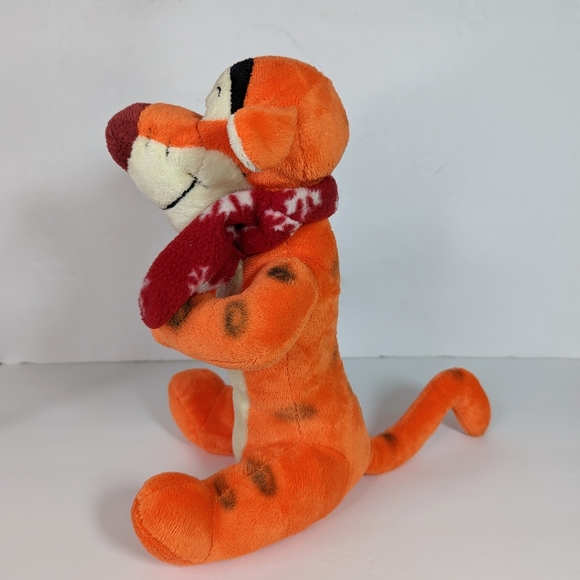 Disney's Tigger Winter Holiday Plush 11" - Picture 4 of 10